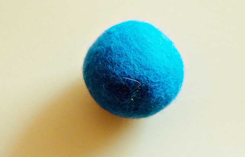 Rasselball blau
